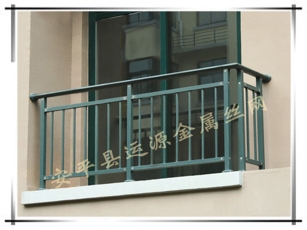 陽臺(tái)鐵藝圍欄